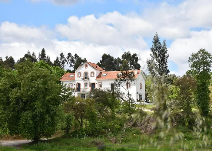 לינה וארוחת בוקר Casa Nas Serras 3*