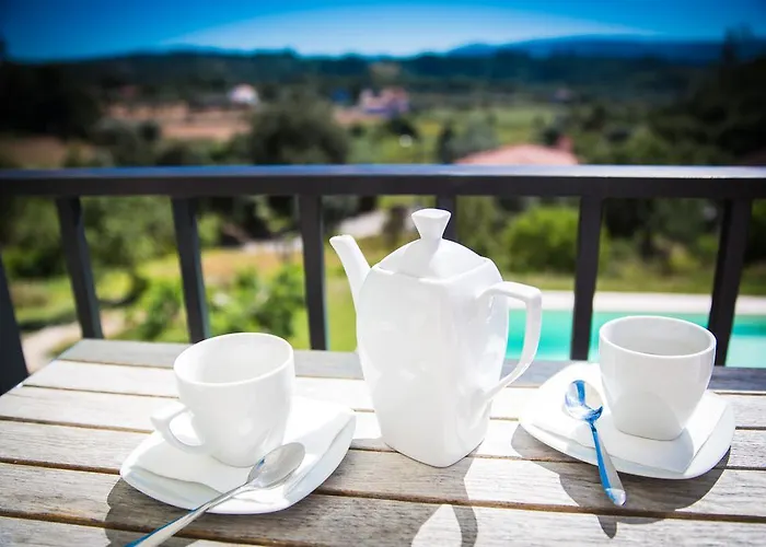 לינה וארוחת בוקר Casa Nas Serras 3*